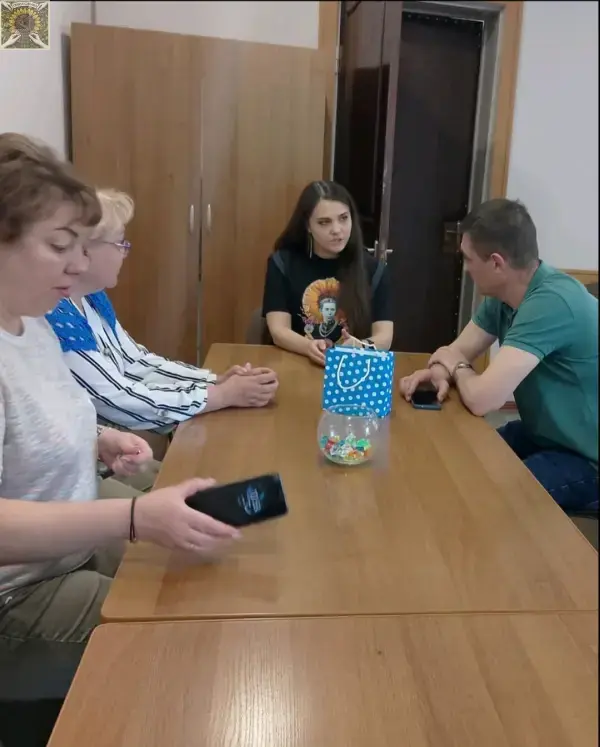 Викладачі Політехніки передають зібрані кошти