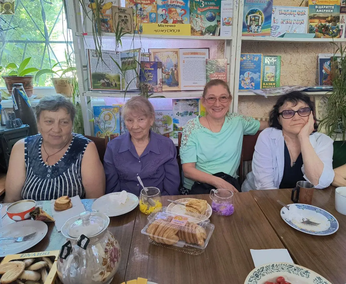 Спільне чаювання волонтерів