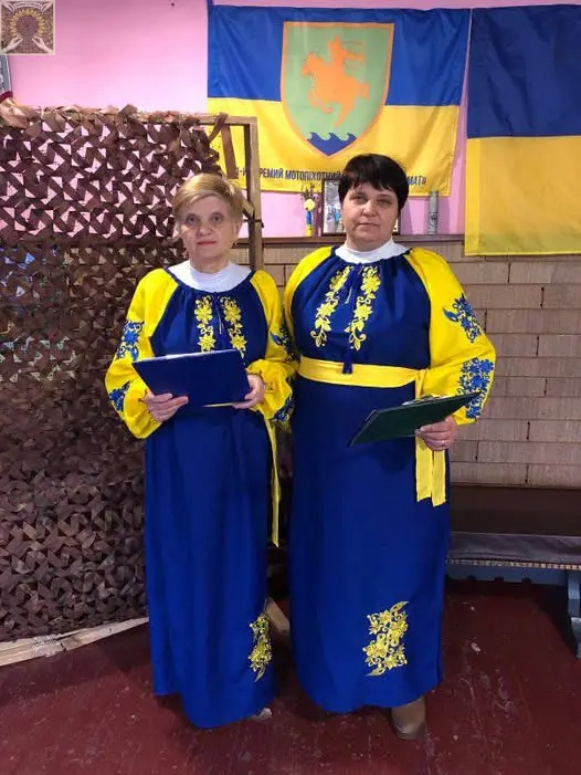 Микільські майстрині за плетінням оберегів