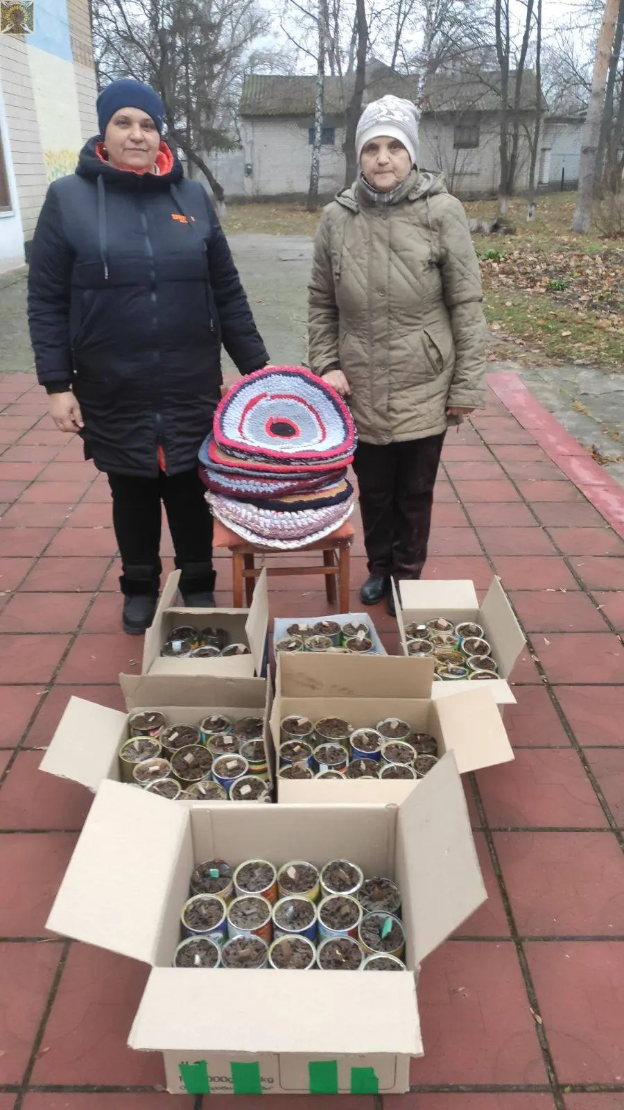 Процес плетіння маскувальної сітки в Микільському